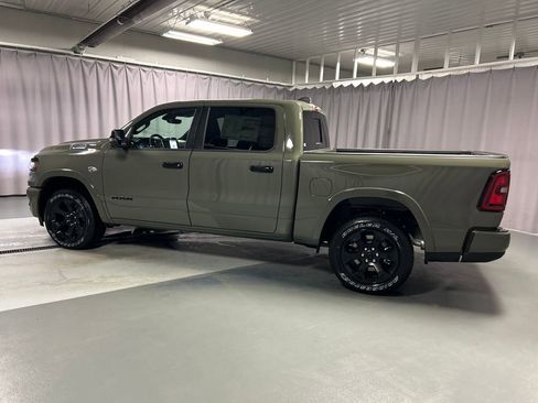 New 2026 RAM 1500 4x4 Crew Cab image 4