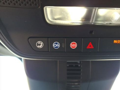 Used 2025 GMC Acadia Elevation image 16