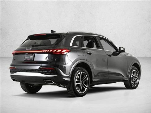 Certified 2025 Audi Q5 Premium Plus w/ Premium Plus image 5