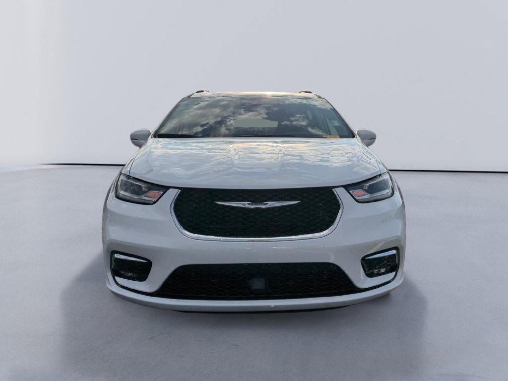 Used 2022 Chrysler Pacifica Touring-L FWD image 8