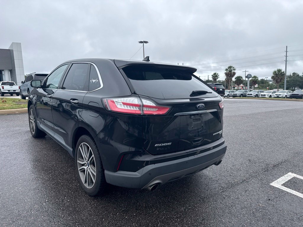 Used 2020 Ford Edge Titanium FWD image 3