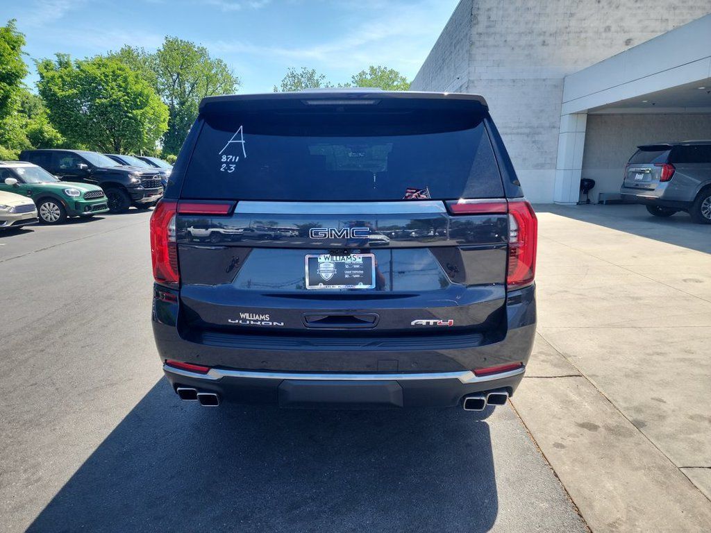 Certified 2025 GMC Yukon XL AT4 w/ AT4 Premium Plus Package AWD/4WD image 7