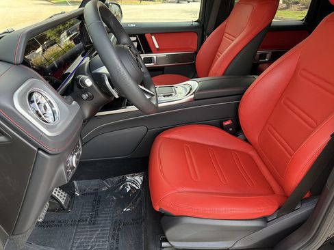 Certified 2025 Mercedes-Benz G 550 image 10