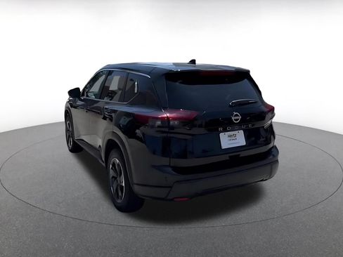 Used 2025 Nissan Rogue SV AWD/4WD image 11