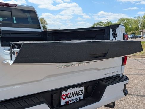 New 2026 GMC Sierra 3500 Denali w/ Denali Reserve Package AWD/4WD image 37
