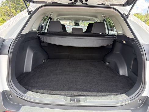 Certified 2025 Toyota RAV4 XLE FWD image 28