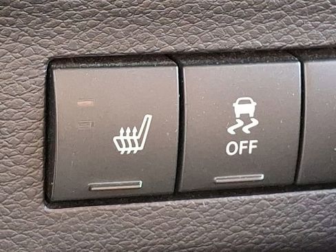 Used 2015 Jeep Wrangler Rubicon w/ Power Convenience Group AWD/4WD image 17