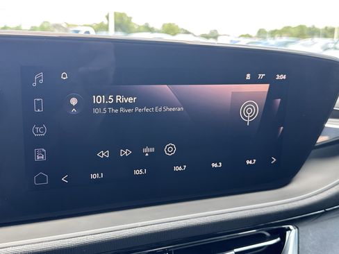 Certified 2025 Buick Envista Avenir image 13