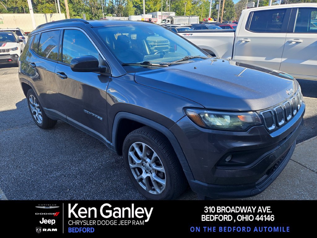 Used 2022 Jeep Compass Latitude AWD/4WD image 1