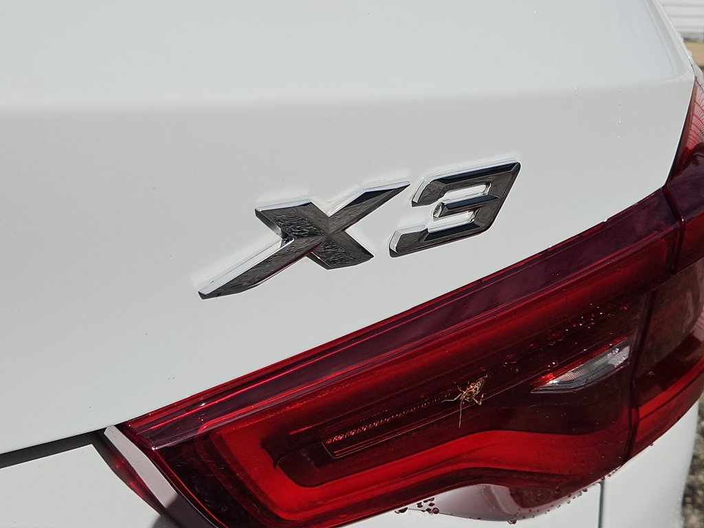 Used 2018 BMW X3 xDrive30i AWD/4WD image 13