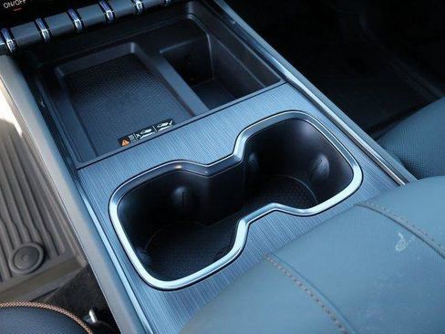 New 2026 GMC Acadia AT4 w/ Luxury Package image 40