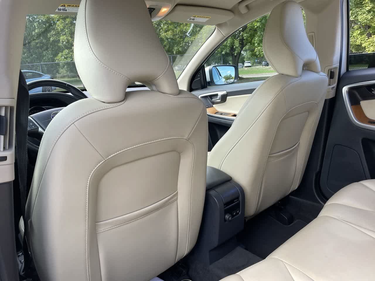 Used 2017 Volvo XC60 T6 Inscription w/ Climate Package AWD/4WD image 20