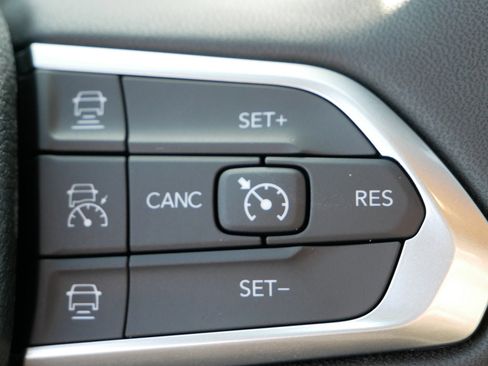 New 2026 Jeep Compass Trailhawk w/ Sun, Sound & Navigation Group image 16