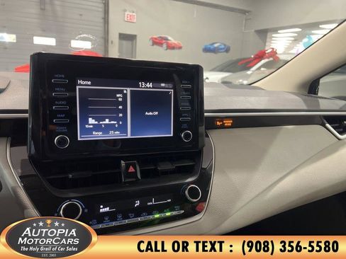 Used 2020 Toyota Corolla L image 18