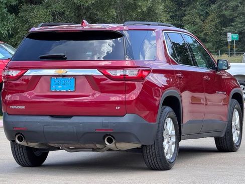 Used 2020 Chevrolet Traverse LT FWD image 13