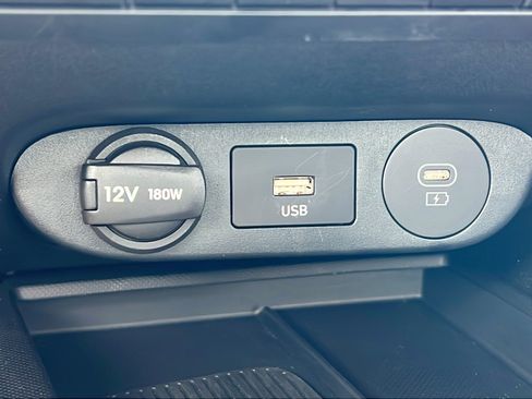 Certified 2025 Hyundai Elantra Sport FWD image 19