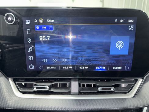 Used 2025 Chevrolet Equinox LT w/ Convenience Package II FWD image 24