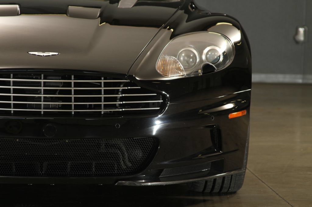 Used 2009 Aston Martin DBS Coupe RWD image 23