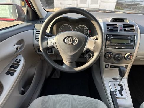 Used 2012 Toyota Corolla LE FWD image 20
