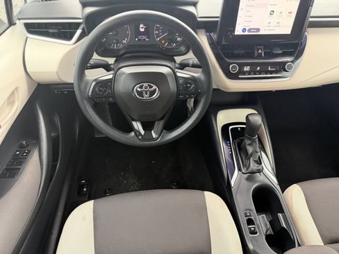 Used 2024 Toyota Corolla LE FWD image 17