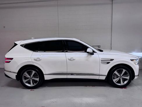 Used 2022 Genesis GV80 2.5T w/ Prestige Package 05 RWD image 2