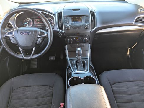 Used 2015 Ford Edge SEL image 16