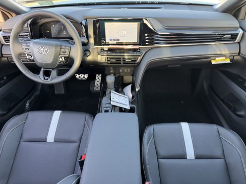 New 2026 Toyota Camry SE FWD image 4