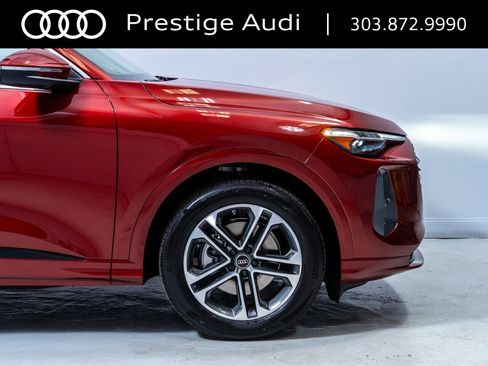 New 2025 Audi Q5 Prestige image 12