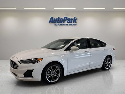 Used 2020 Ford Fusion SEL FWD image 3