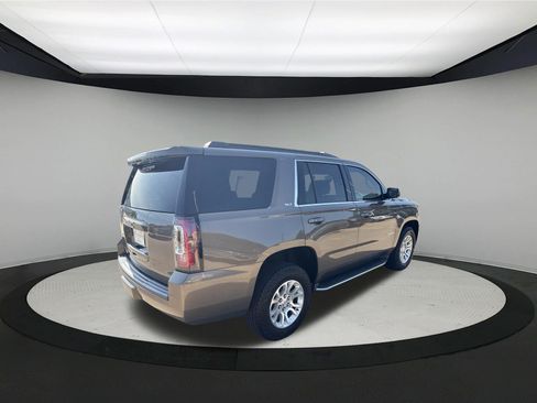 Used 2016 GMC Yukon SLT AWD/4WD image 7