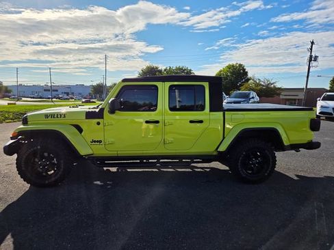 Used 2024 Jeep Gladiator Sport AWD/4WD image 11