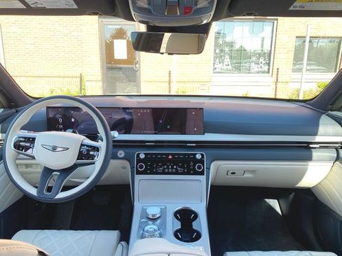 Used 2025 Genesis GV80 3.5T Prestige AWD/4WD image 21