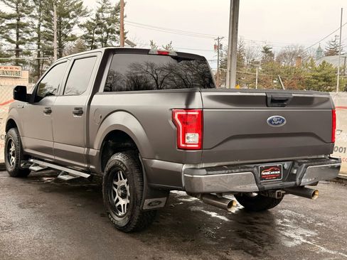 Used 2015 Ford F150 XLT image 11