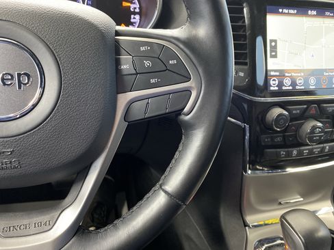 Certified 2022 Jeep Grand Cherokee Limited image 24