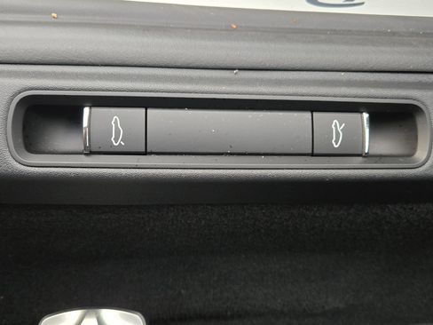 Used 2022 Porsche 718 Boxster image 32