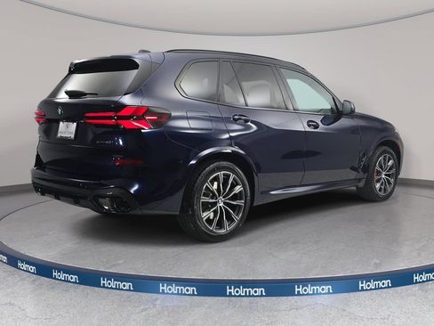 New 2026 BMW X5 xDrive40i w/ M Sport Package AWD/4WD image 5