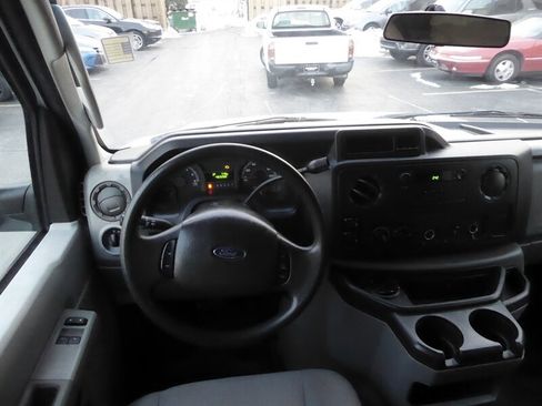 Used 2009 Ford E-350 and Econoline 350 XL image 10