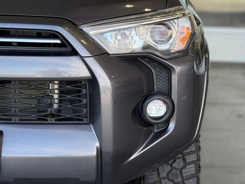 Used 2021 Toyota 4Runner SR5 AWD/4WD image 6