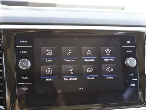 Used 2023 Volkswagen Atlas SE w/ Panoramic Sunroof Package AWD/4WD image 28