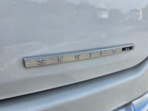 Used 2022 Jeep Wagoneer Series II RWD image 15