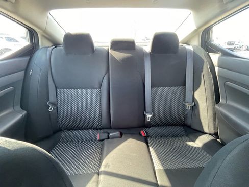 Used 2020 Nissan Versa S image 27