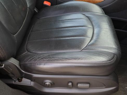 Used 2009 Buick Enclave CXL w/ Entertainment Package #2 image 30