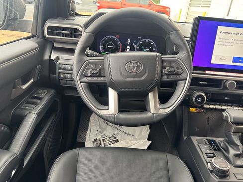 New 2026 Toyota 4Runner Limited AWD/4WD image 3
