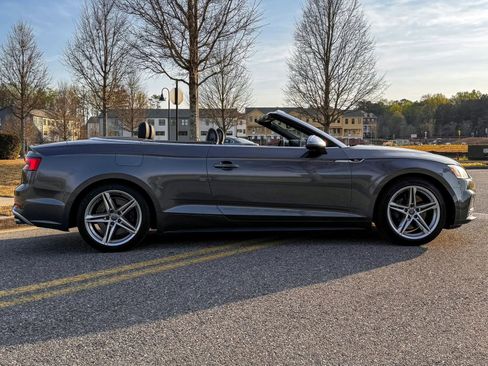 Used 2018 Audi S5 Premium Plus w/ Navigation Package image 4