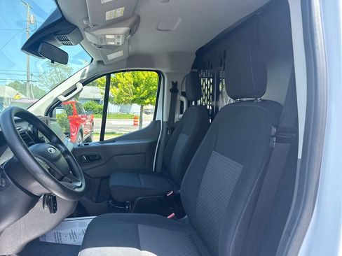 Used 2025 Ford Transit 250 Low Roof w/ Exterior Upgrade Package RWD image 26