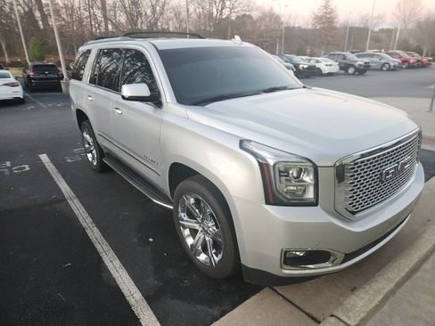 Used 2017 GMC Yukon Denali w/ Open Road Package image 10