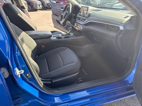 Used 2025 Nissan Altima 2.5 SV FWD image 32
