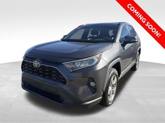 Used 2021 Toyota RAV4 XLE FWD video 1