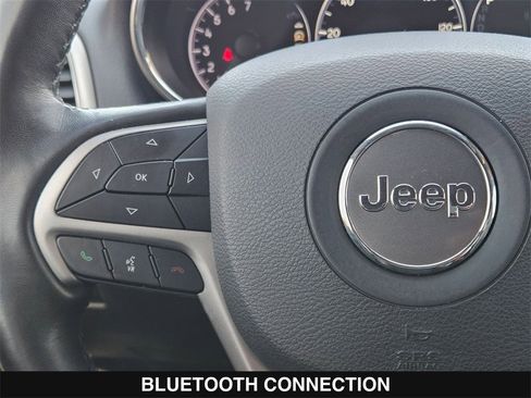 Used 2021 Jeep Grand Cherokee Laredo X image 23