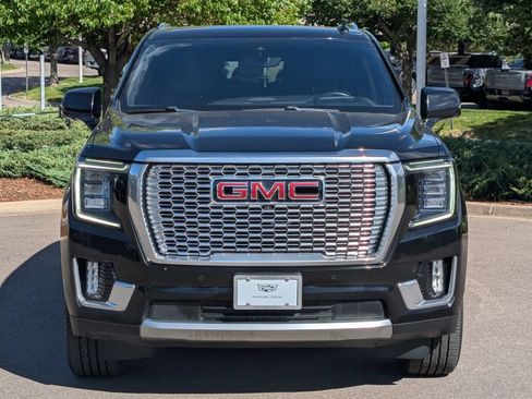 Used 2021 GMC Yukon Denali w/ Denali Premium Package AWD/4WD image 8